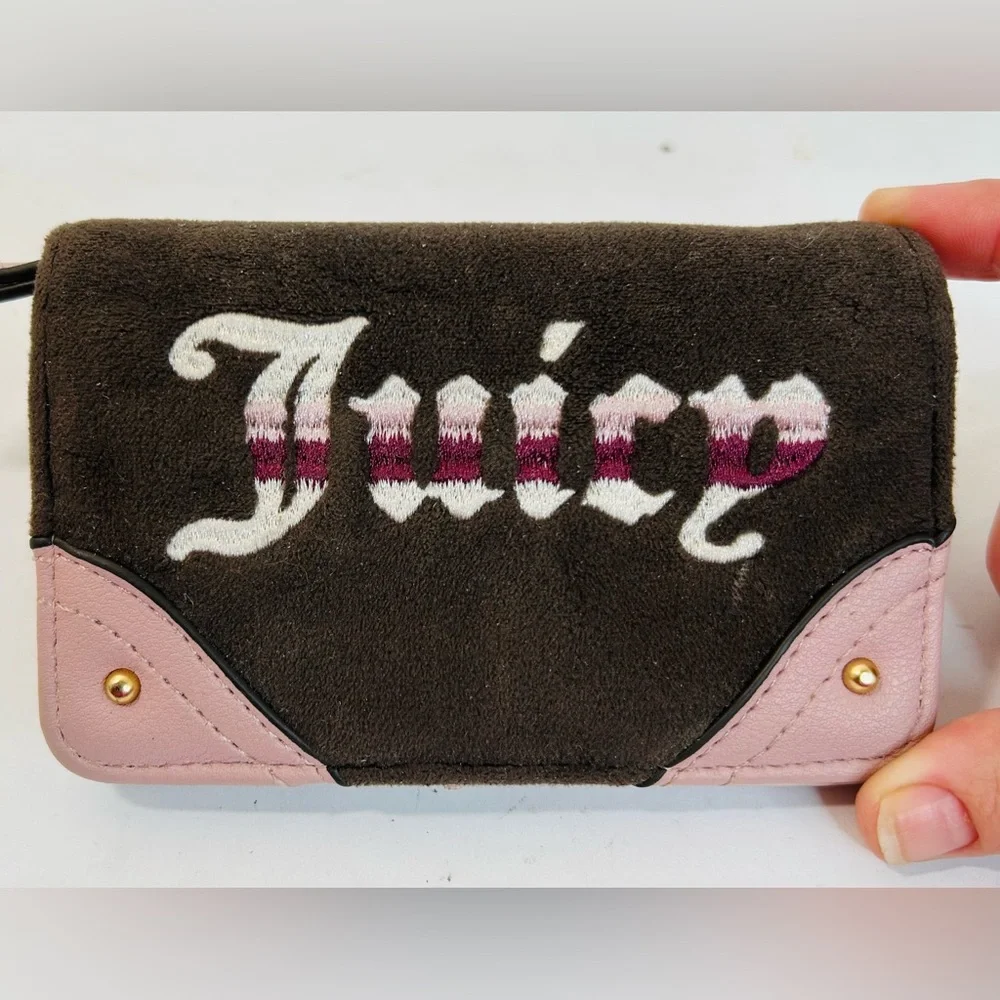 Juicy Couture Retro Vibe Slim Elongated Bifold Wallet, Chocolate / Dusty Blush